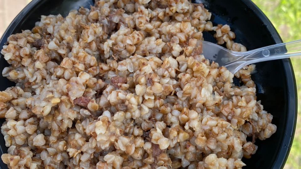 Гречневая каша с тушенкой на мероприятие в Одинцово